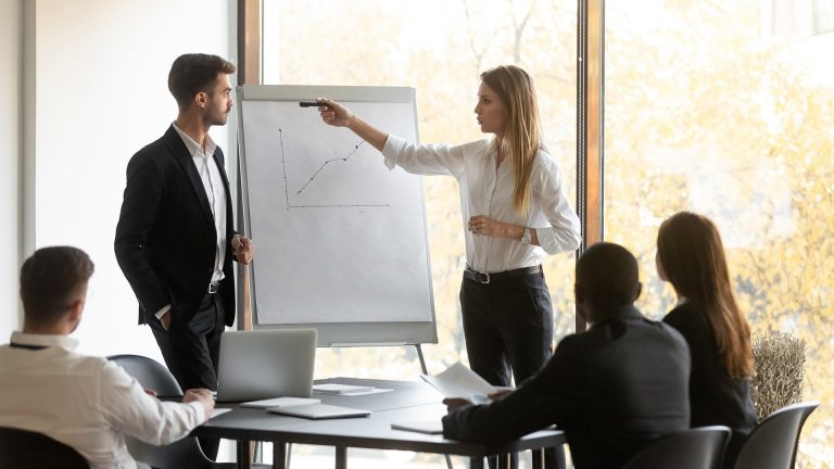 8 tips for evaluating & analyzing your employee survey