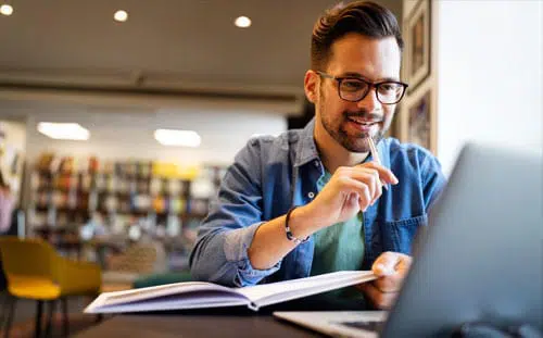 Erstelle Online-Umfrage für Studium und Bildungswesen mit easyfeedback