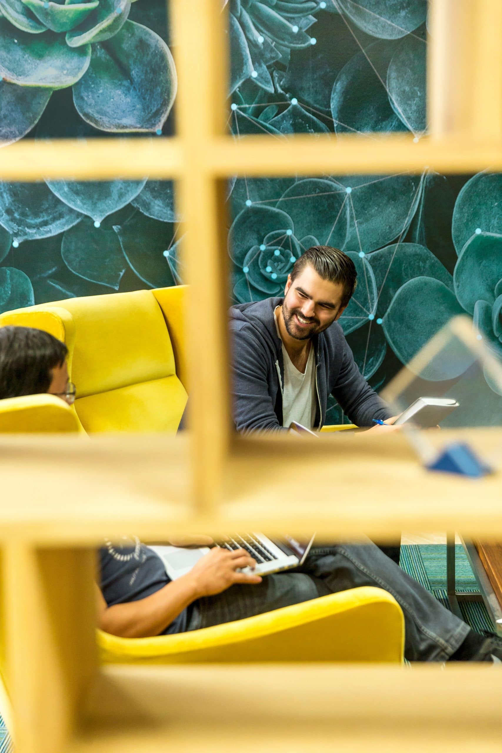 Why conduct employee surveys with easyfeedback