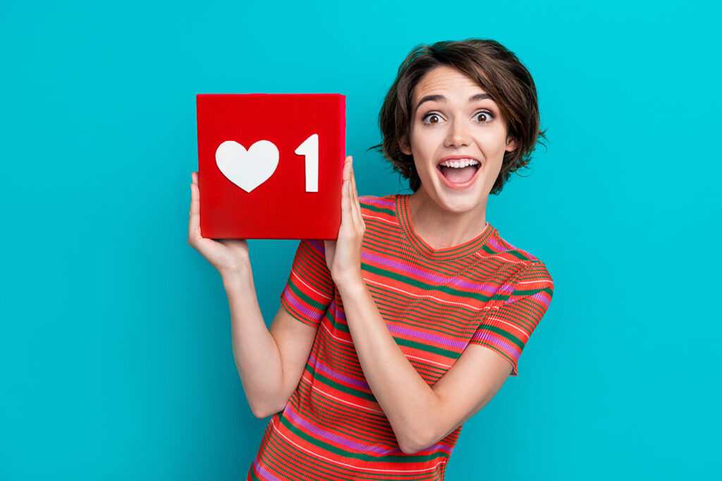 Method 2 Collect feedback from social media and online reviews