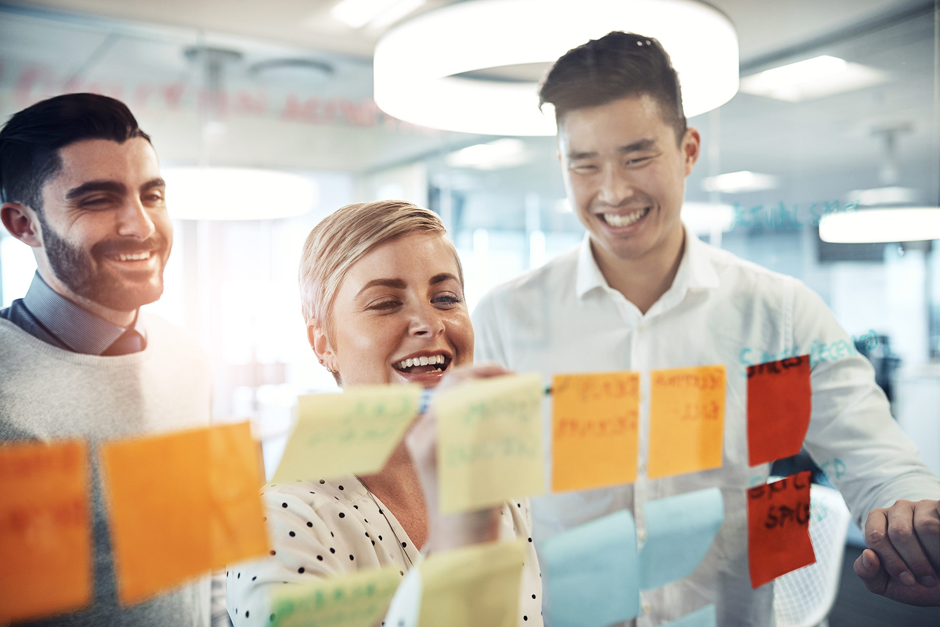 8 creative approaches to strengthen your employer brand