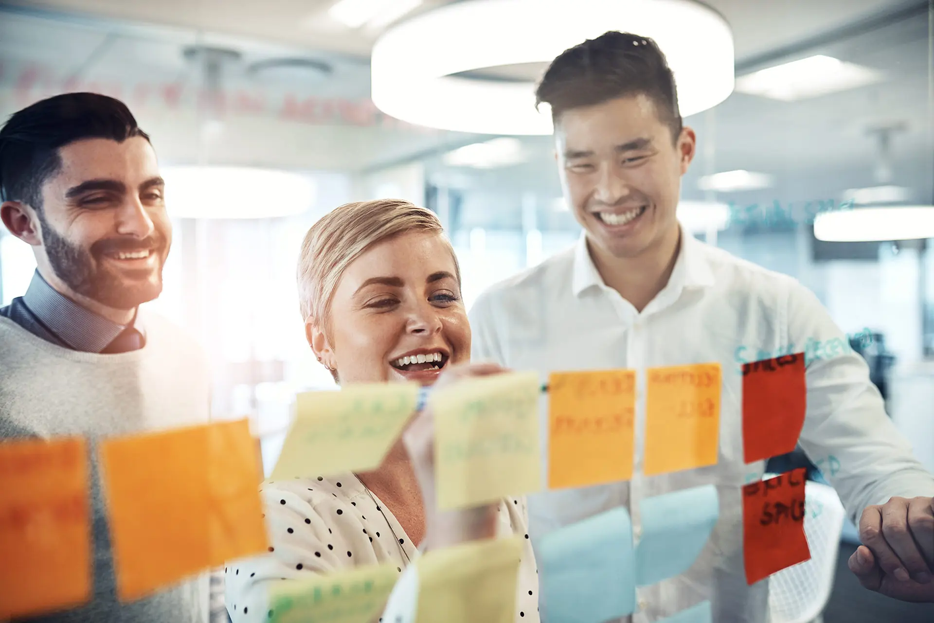 8 creative approaches to strengthen your employer brand
