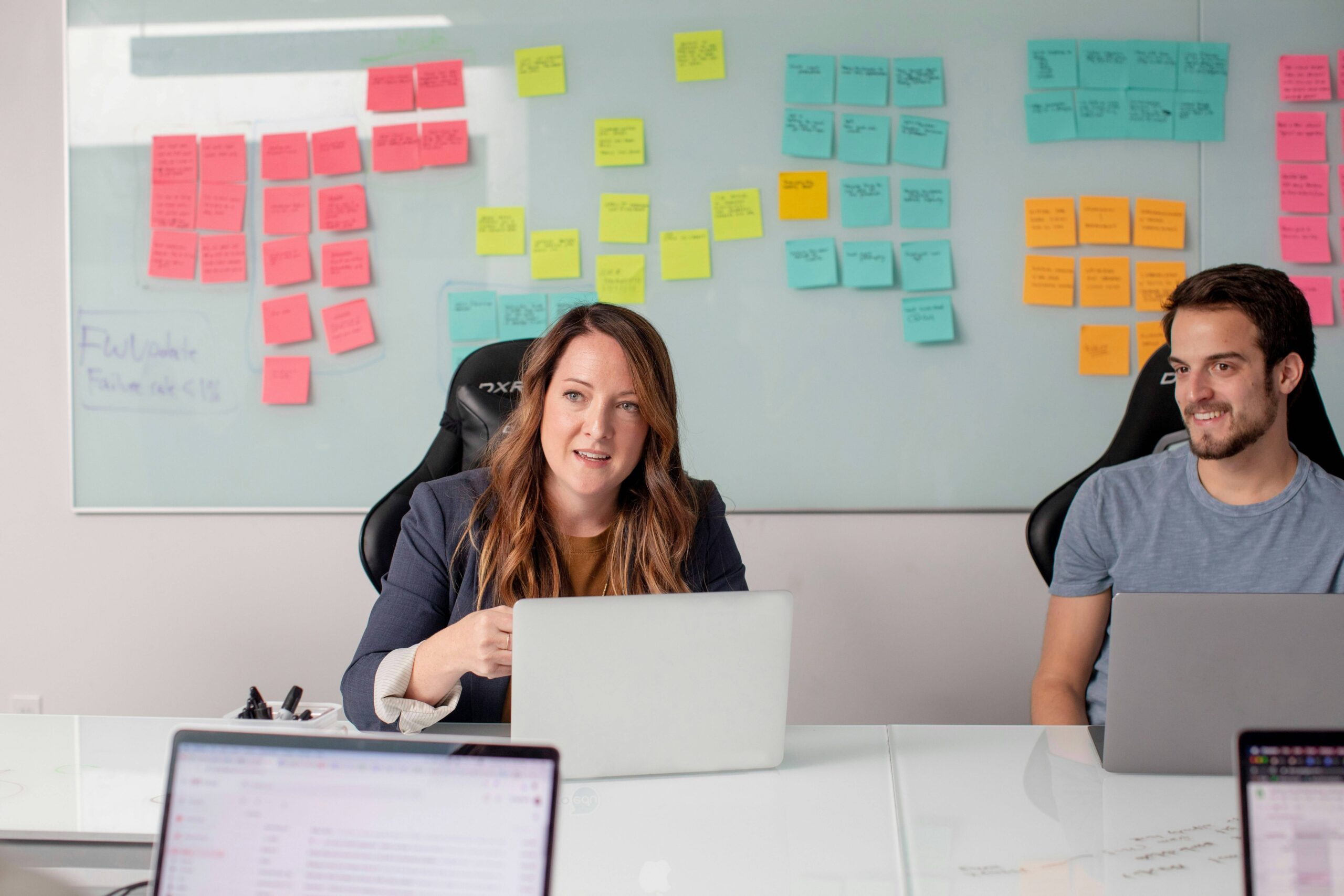 Competitive analysis in employer branding conquering the job market in a targeted manner